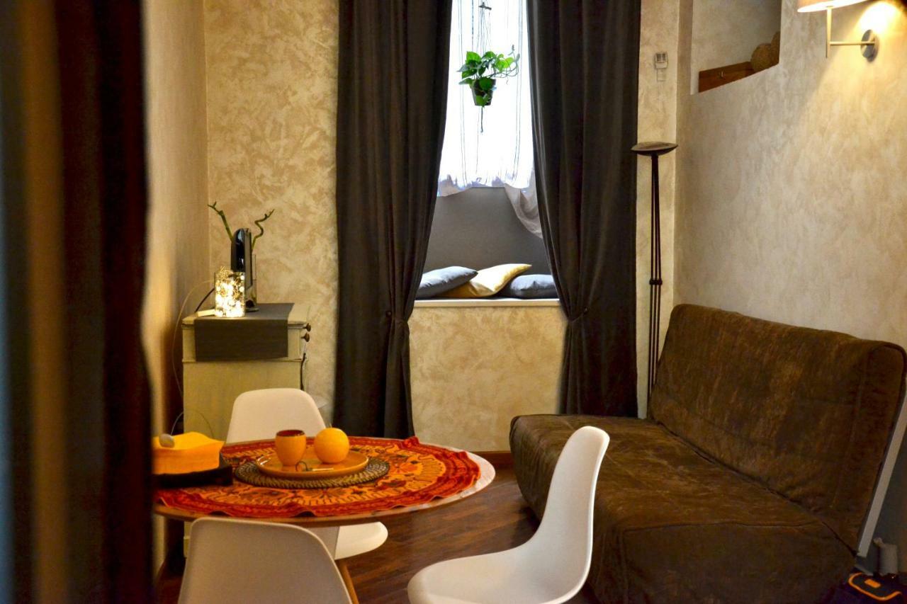 18 Alfieri Apartment Turin